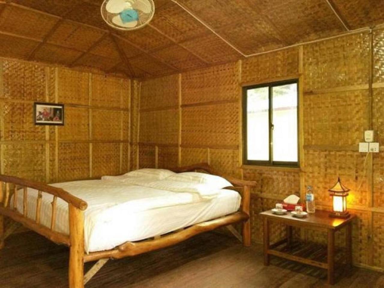Soe Ko Ko Beach House & Restaurant Ngwesaung Exterior foto